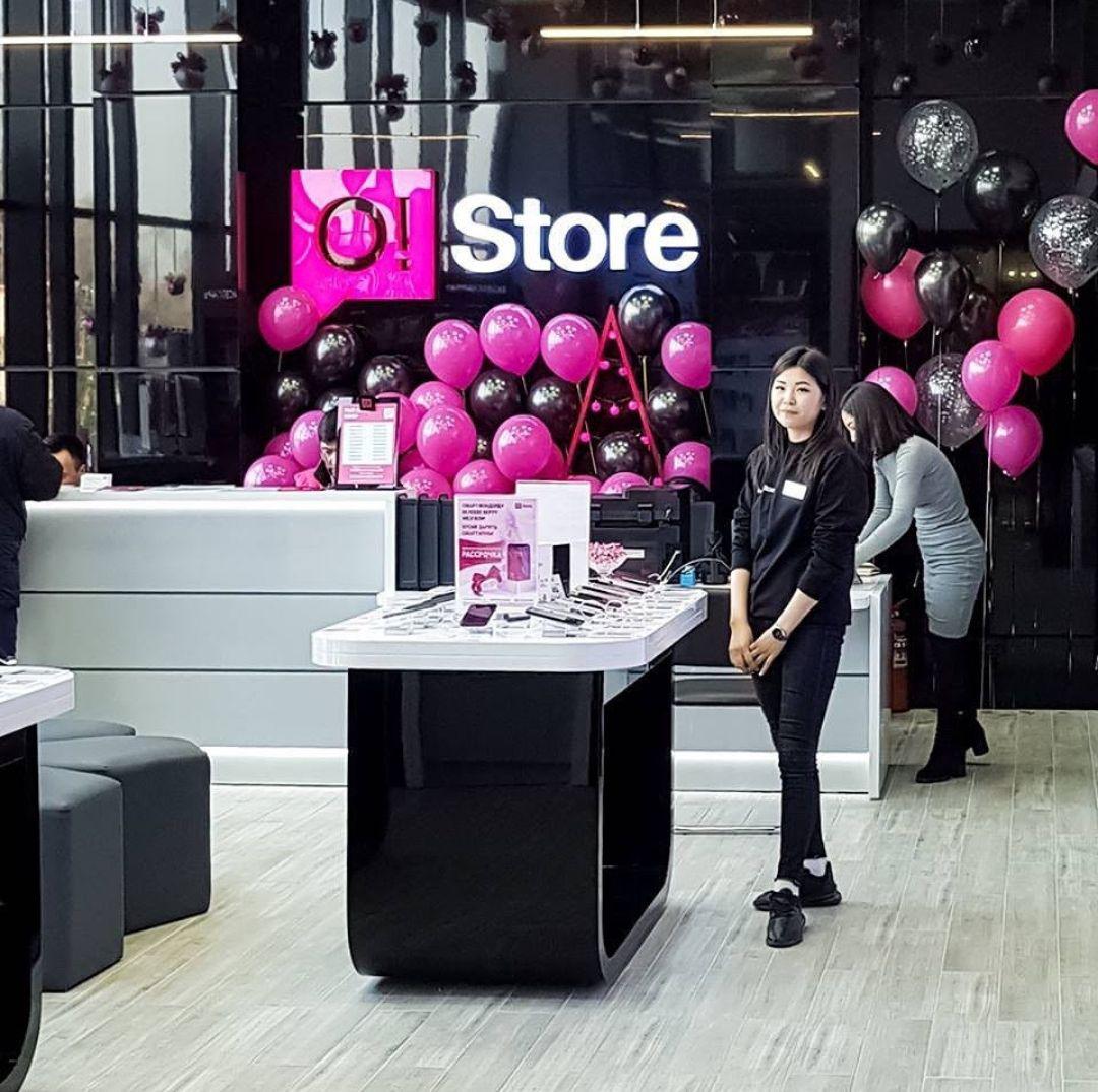 Asia Mall соода борборундагы жаңы O!Store сиздерди жаңы жылдык белектер менен күтөт